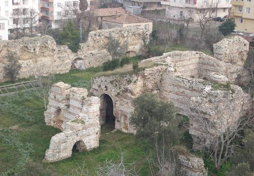 κατάλοιπα της Εκκλησίας του Παλατιού
