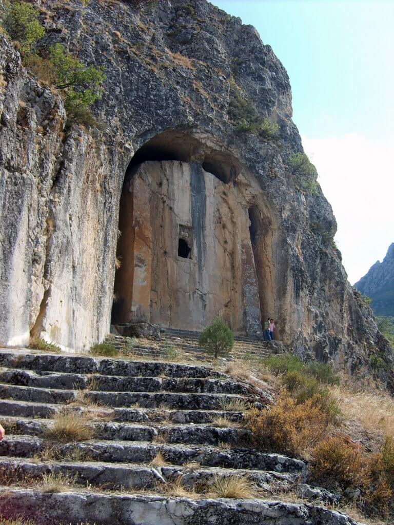 ο τάφος του Ικεσίου (1)